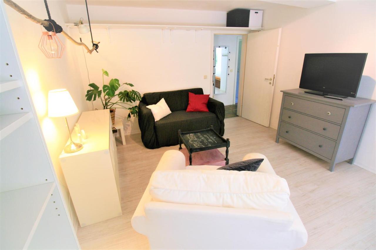 Zentrale Ferienwohnung „Treibholz“ Im Sonnenblumenhaus Flensbourg Extérieur photo